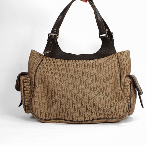 Sold - Picture 3 of 9